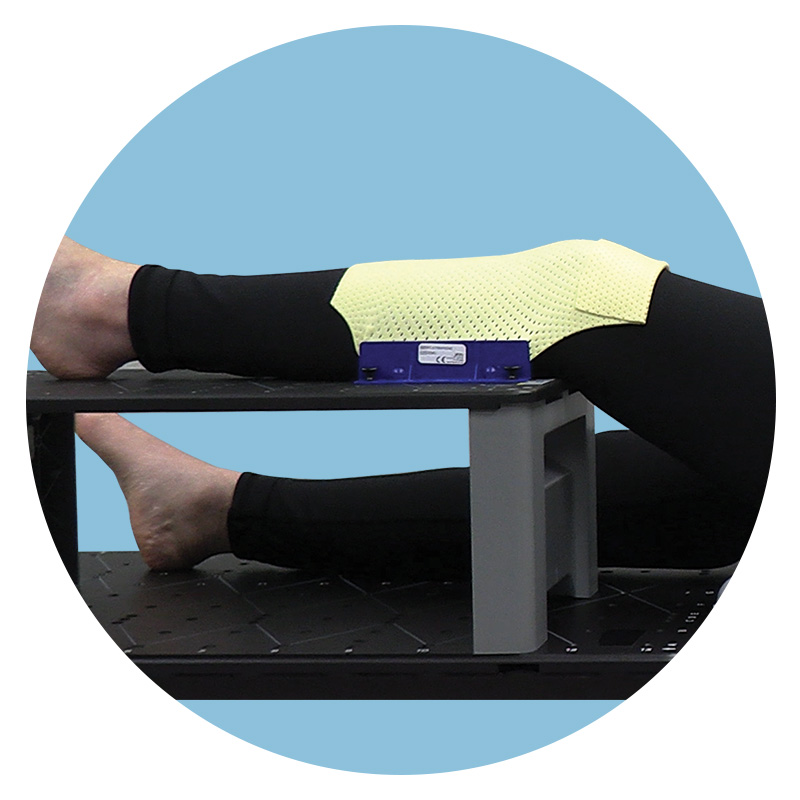 patient knee immobilized with thermoplastic on multifix 2